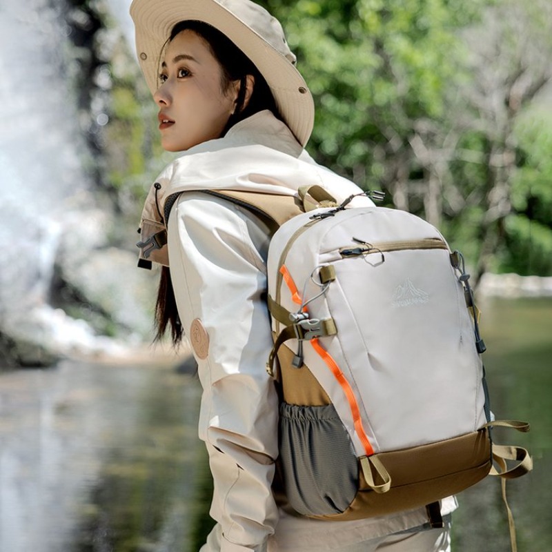 Luxury Bags Must Have - The Fashion Mom Bag Designer Diaper