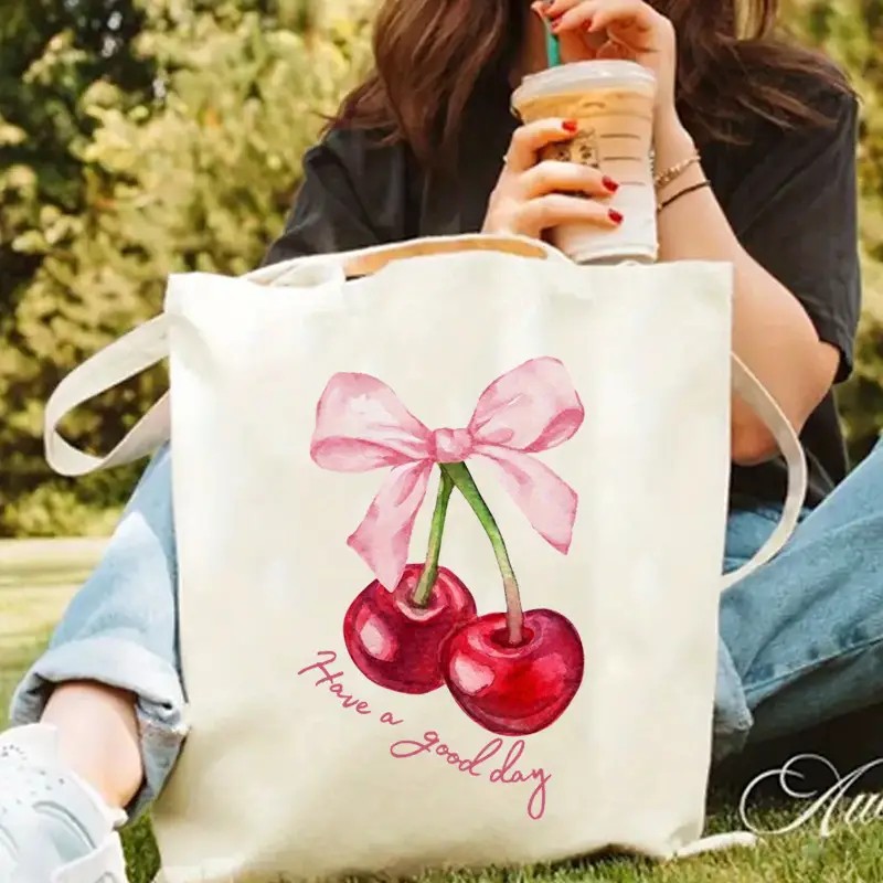 Canvas Tote Bag with Cherry Bo - огляд і ціна Canvas Tote Designer