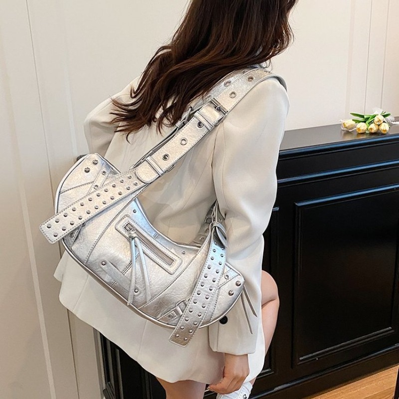 Must-Have Designer Tote Bag Fo - огляд і ціна Luxury Bags Must Have