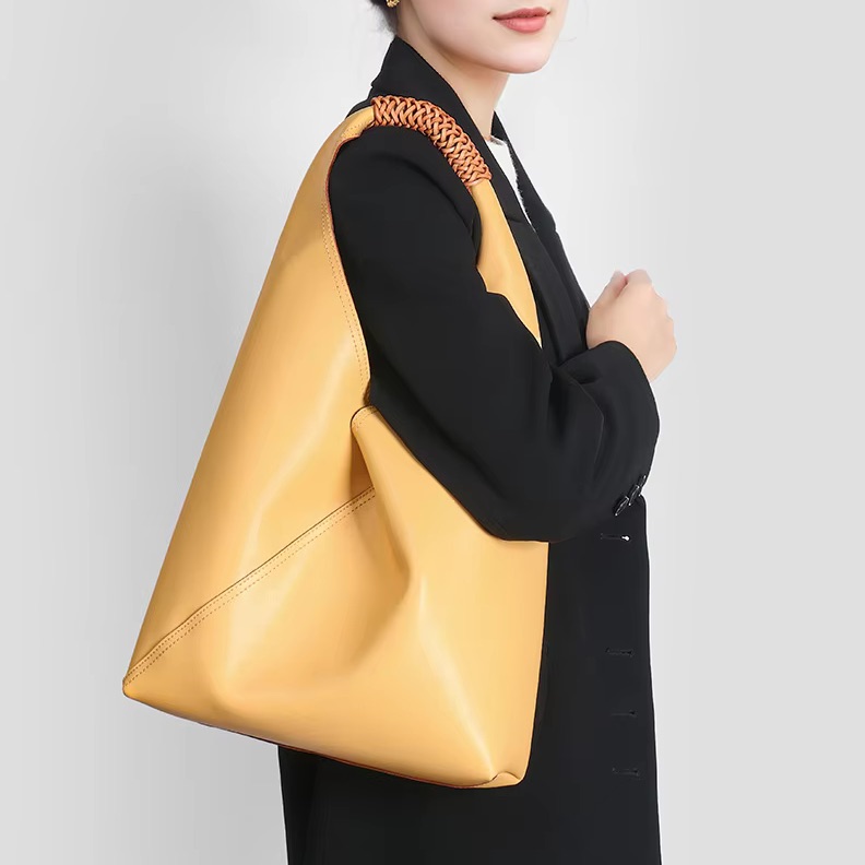Genuine Leather Bag Large Capa - огляд і ціна Luxury High Quality Bags
