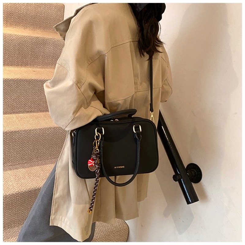 Luxury Must-Have Crossbody Des - огляд і ціна Luxury Bags Must Have