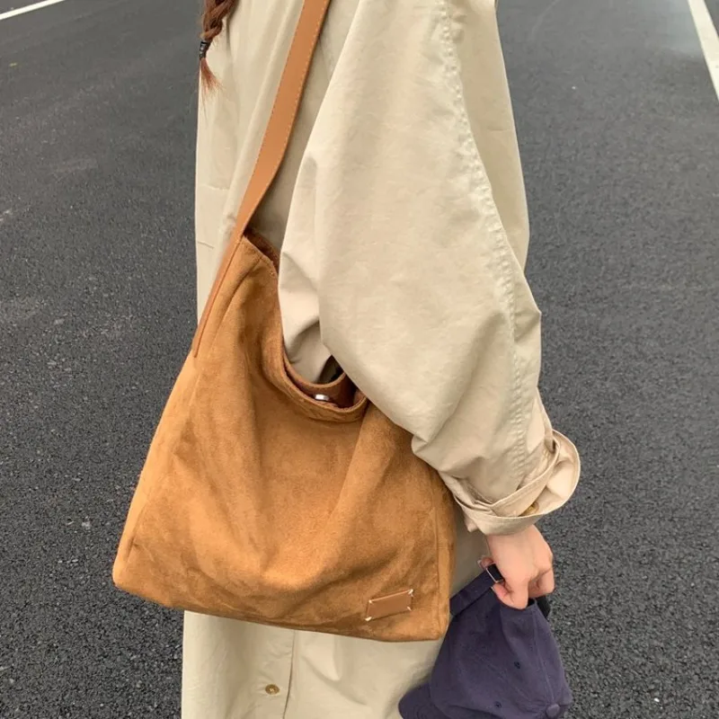 Luxury Must-Have Crossbody Des - огляд і ціна Luxury Bags Must Have